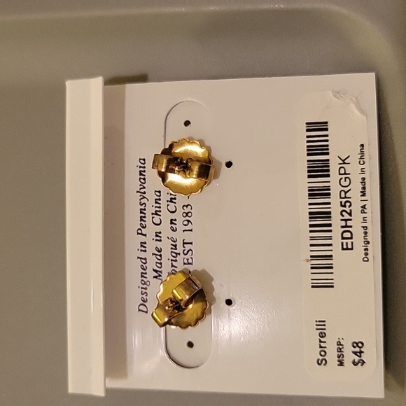 Sorrelli pink stud earrings - Picture 2 of 3